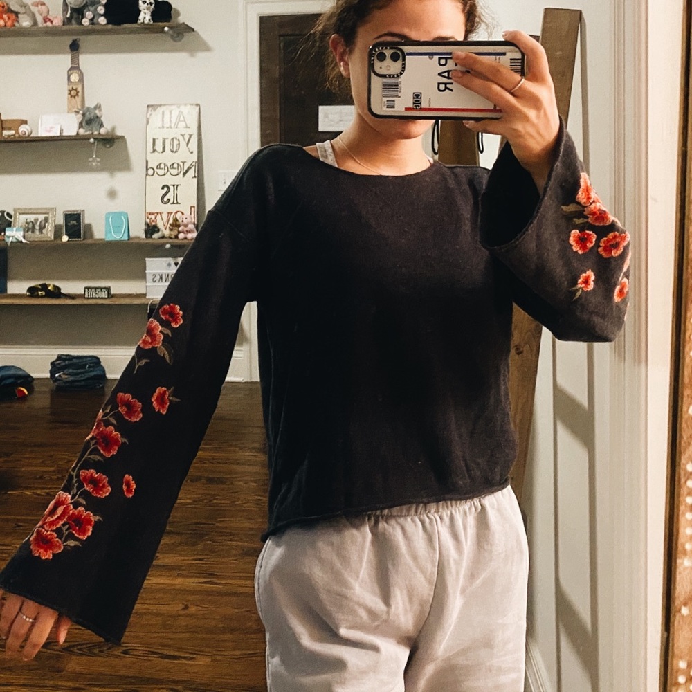 American Eagle Embroidered Sweatshirt